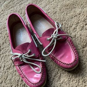 Pink sperrys